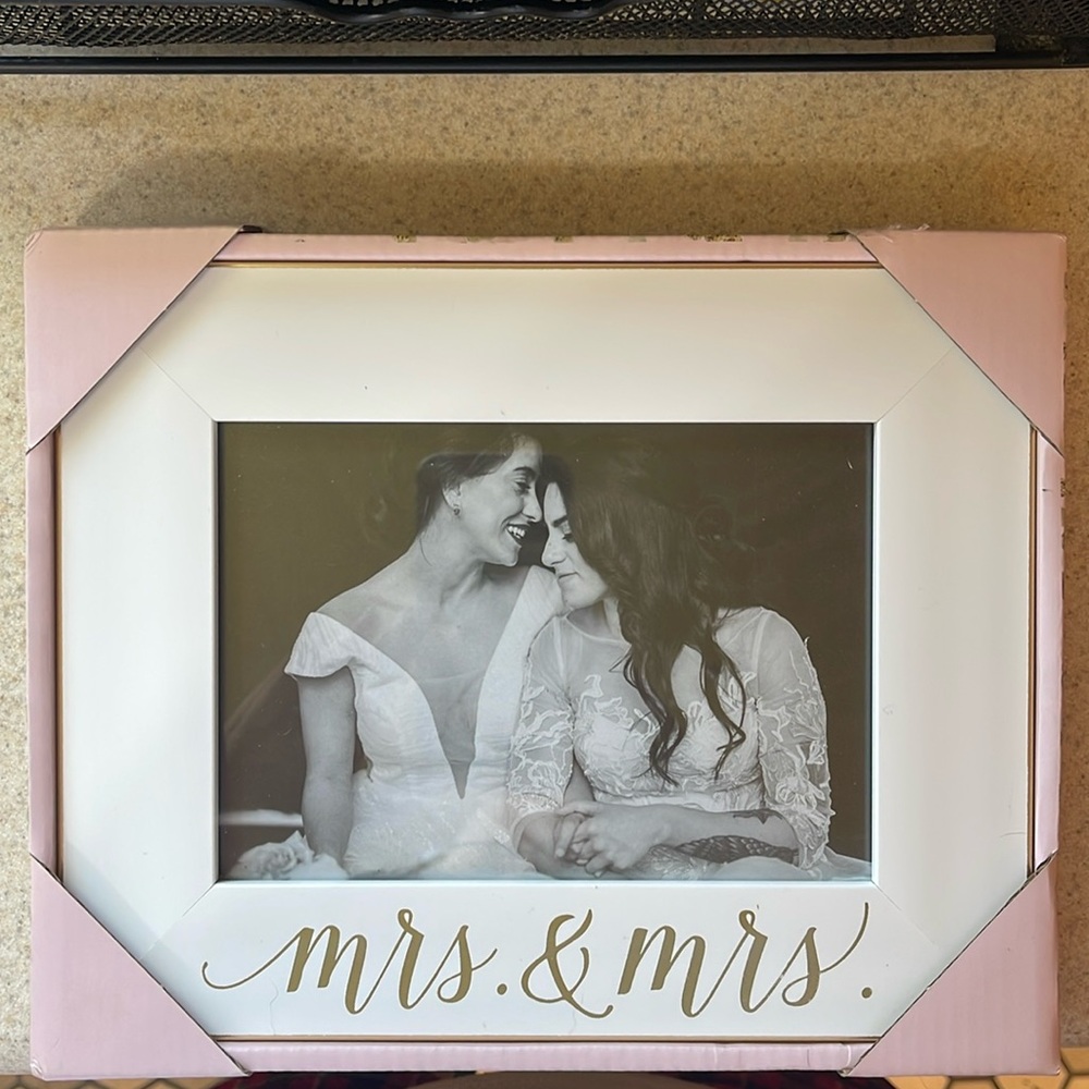 Mrs & Mrs 5X7 Picture Frame